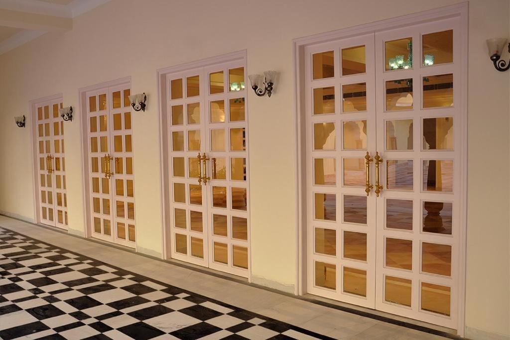Hotel Raj Bagh Palace Jaipur Exterior photo