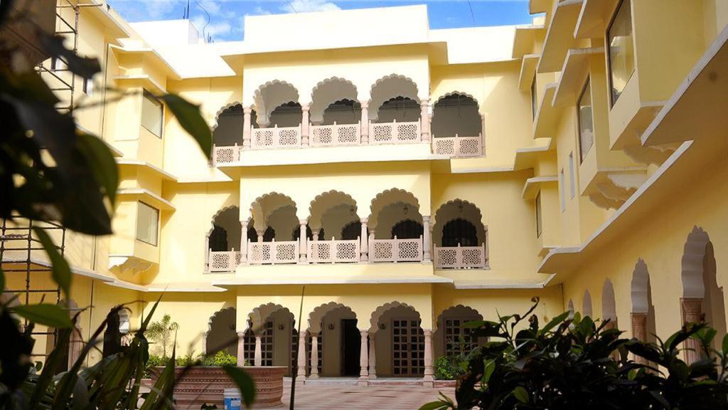 Hotel Raj Bagh Palace Jaipur Exterior photo