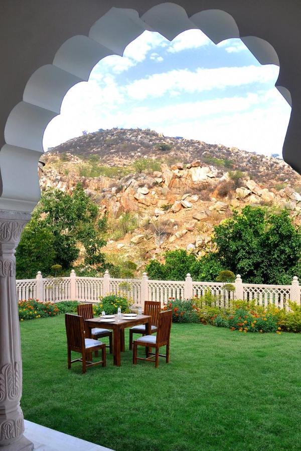 Hotel Raj Bagh Palace Jaipur Exterior photo