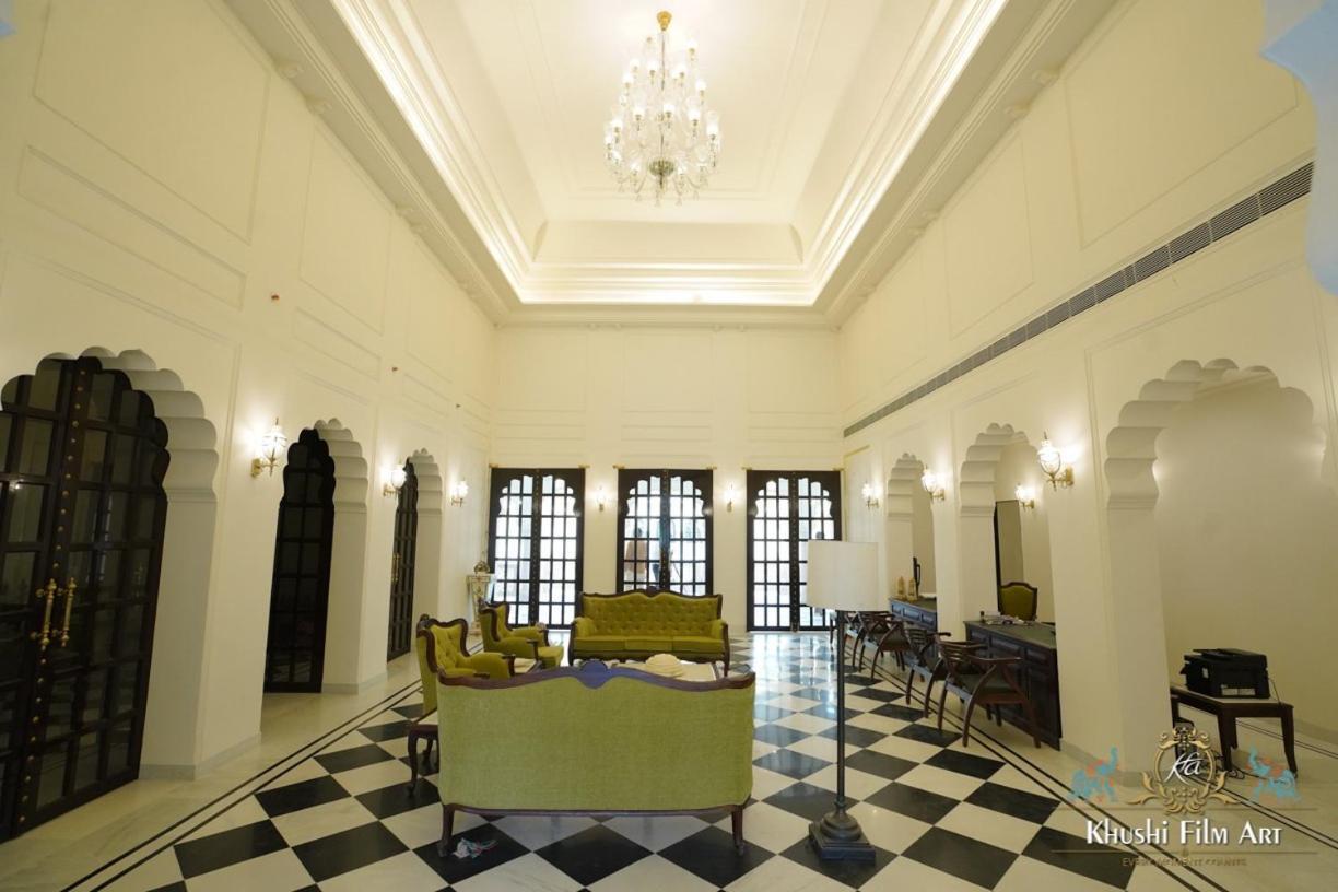 Hotel Raj Bagh Palace Jaipur Exterior photo