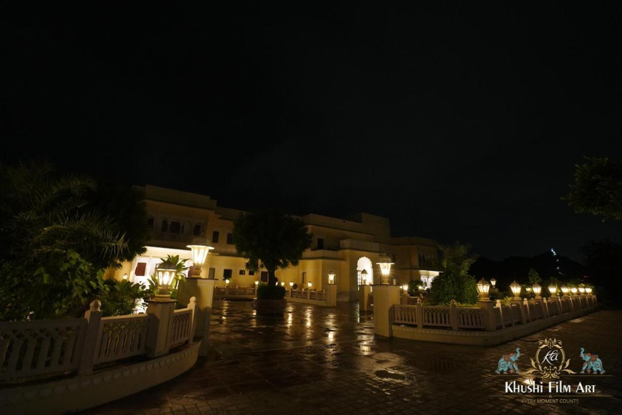 Hotel Raj Bagh Palace Jaipur Exterior photo